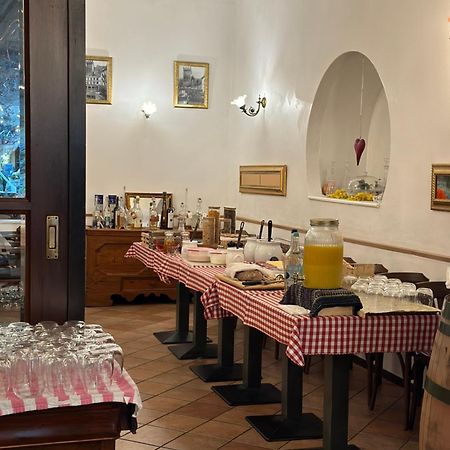 Hotel Croce Federale Беллинцона Экстерьер фото