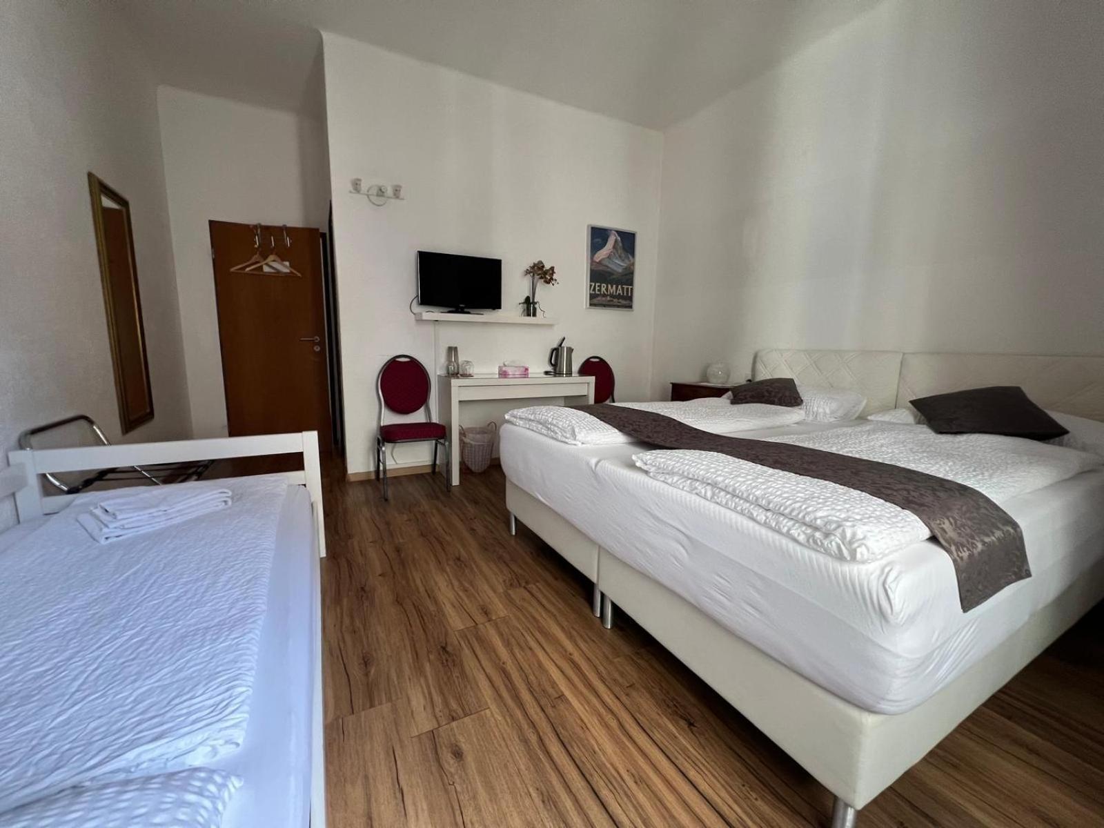 Hotel Croce Federale Беллинцона Экстерьер фото