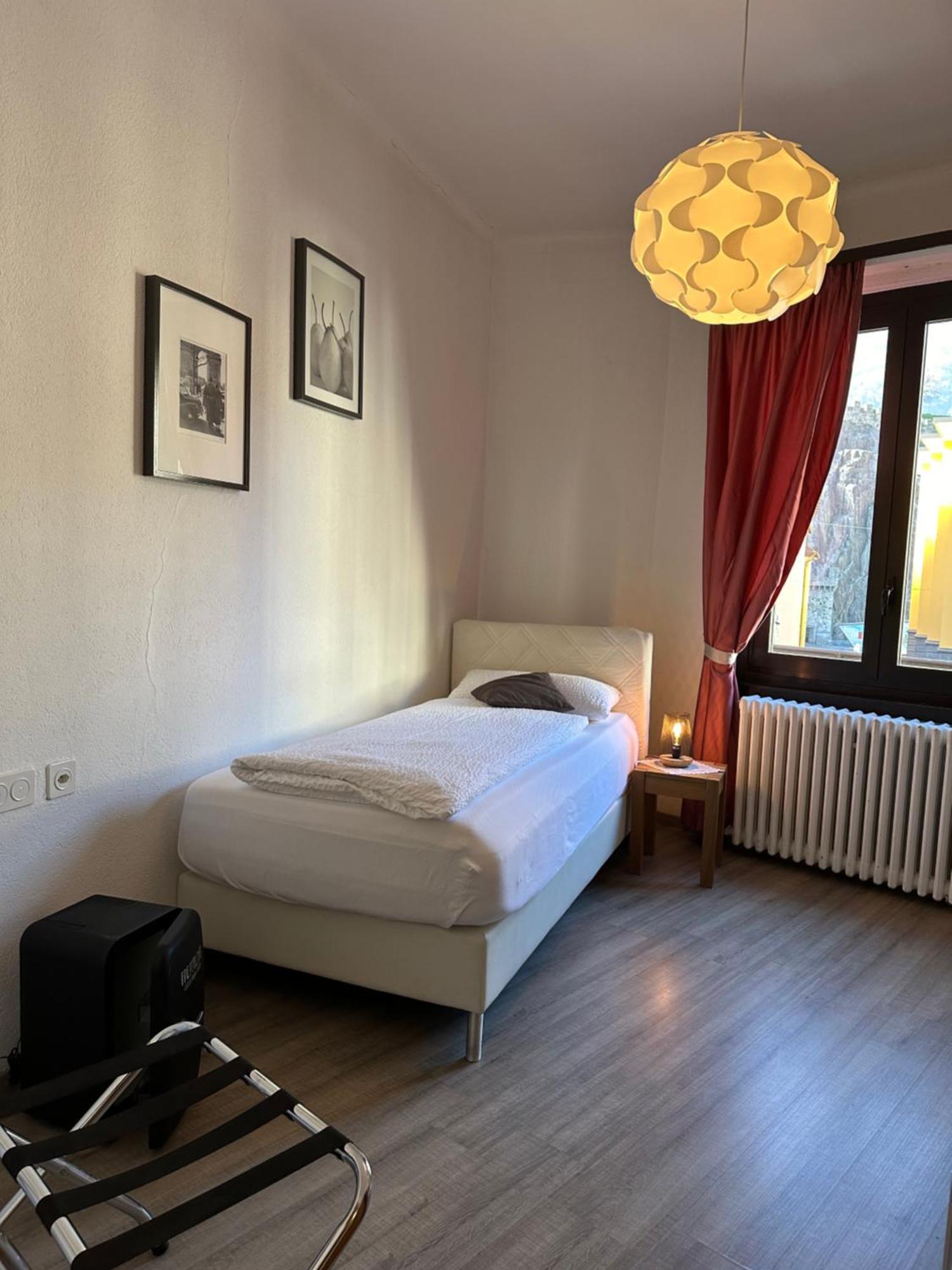 Hotel Croce Federale Беллинцона Экстерьер фото